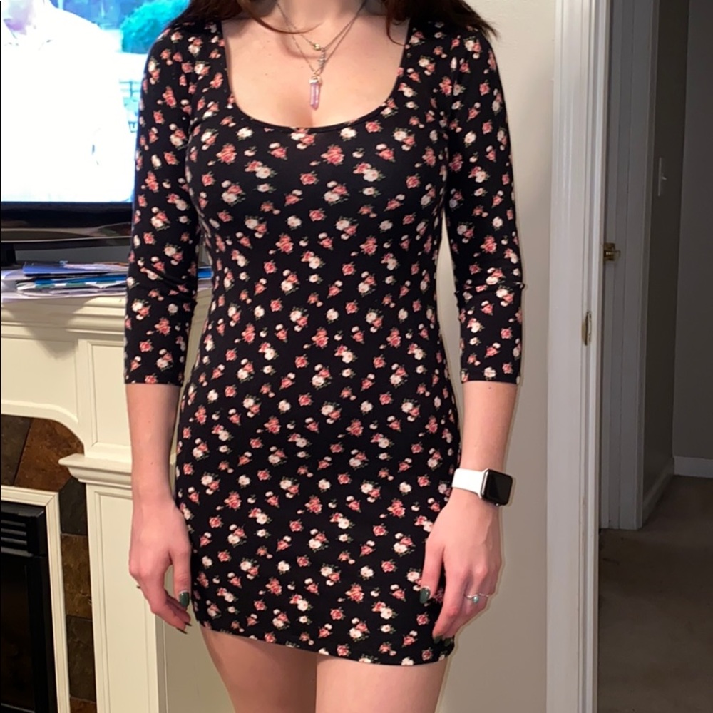 Black floral bodycon dress